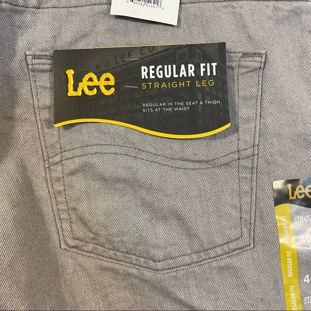 NWT Lee jeans straight leg, reg fit 40X30 - Picture 4 of 5